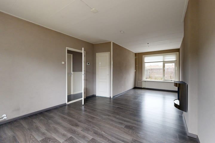 Photo 2 of Hazebrouckstraat 10