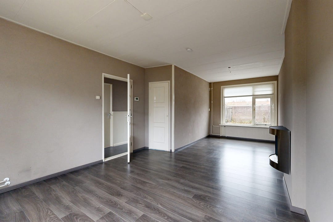 Photo 11 of Hazebrouckstraat 10