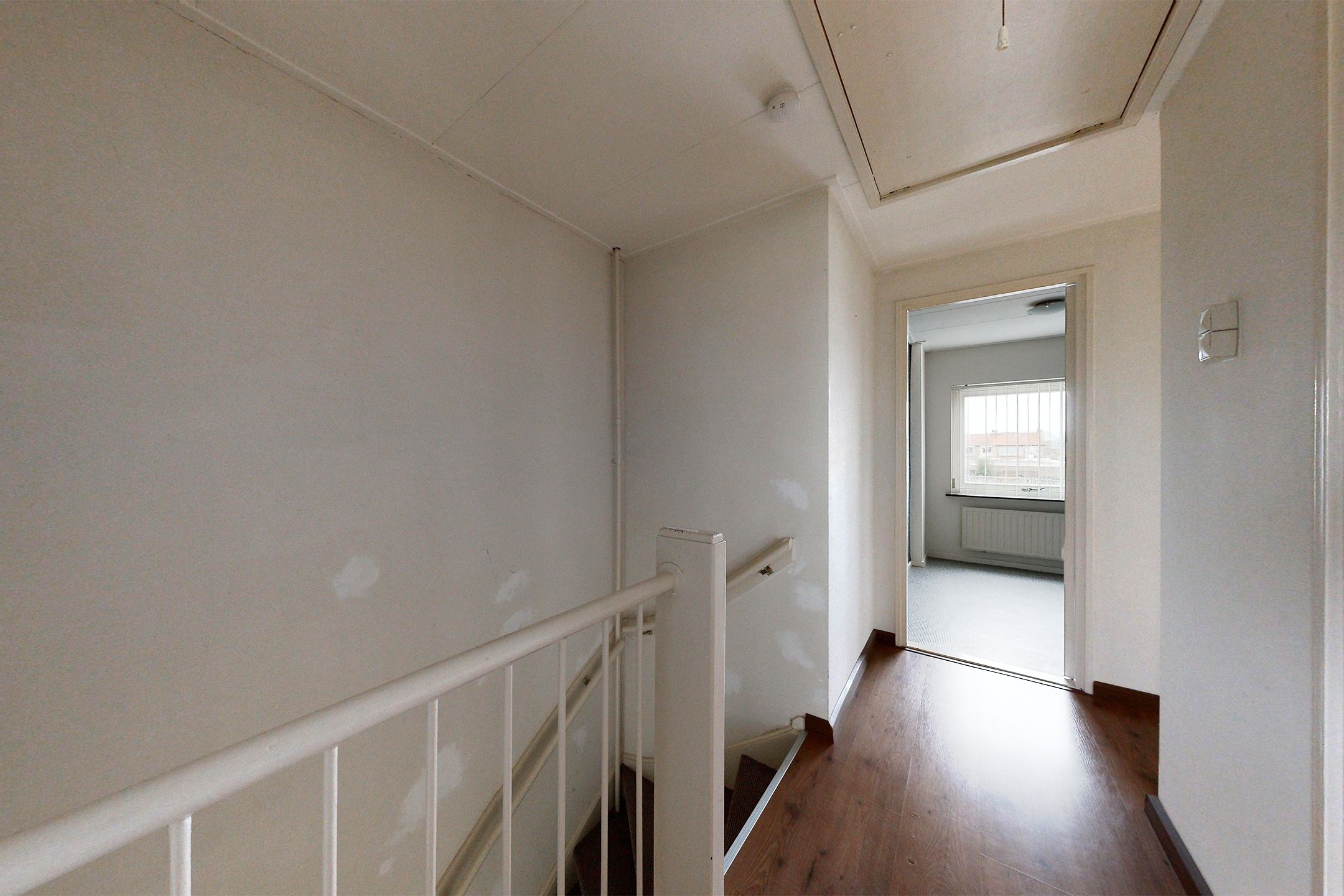 Photo 21 of Hazebrouckstraat 10