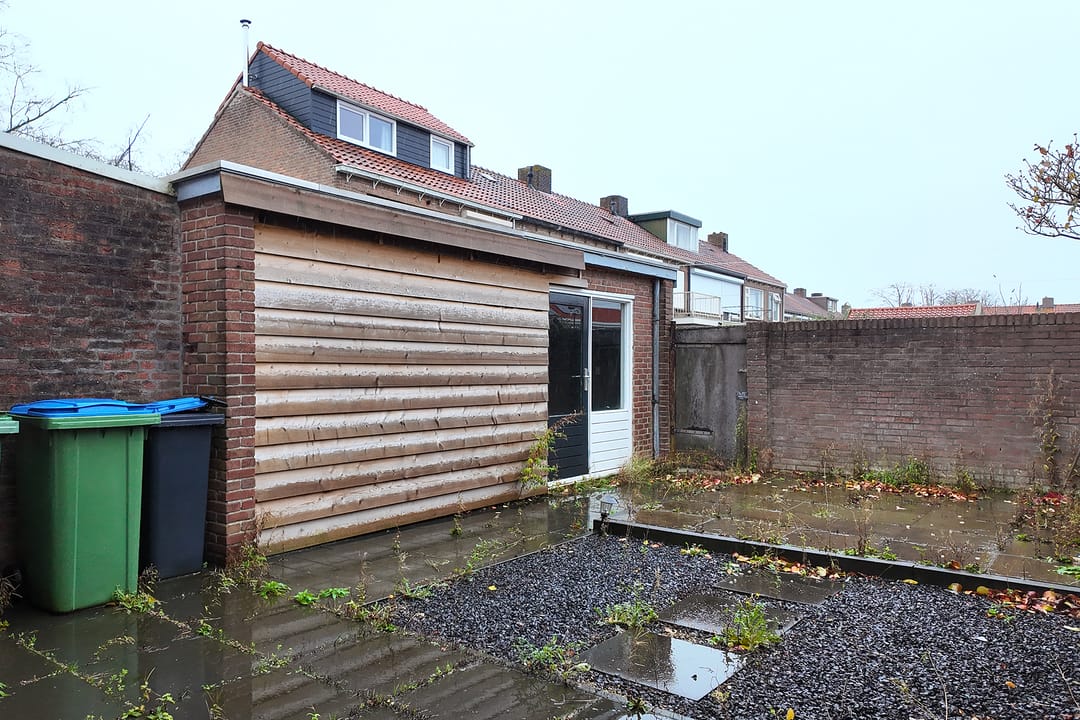 Photo 38 of Hazebrouckstraat 10