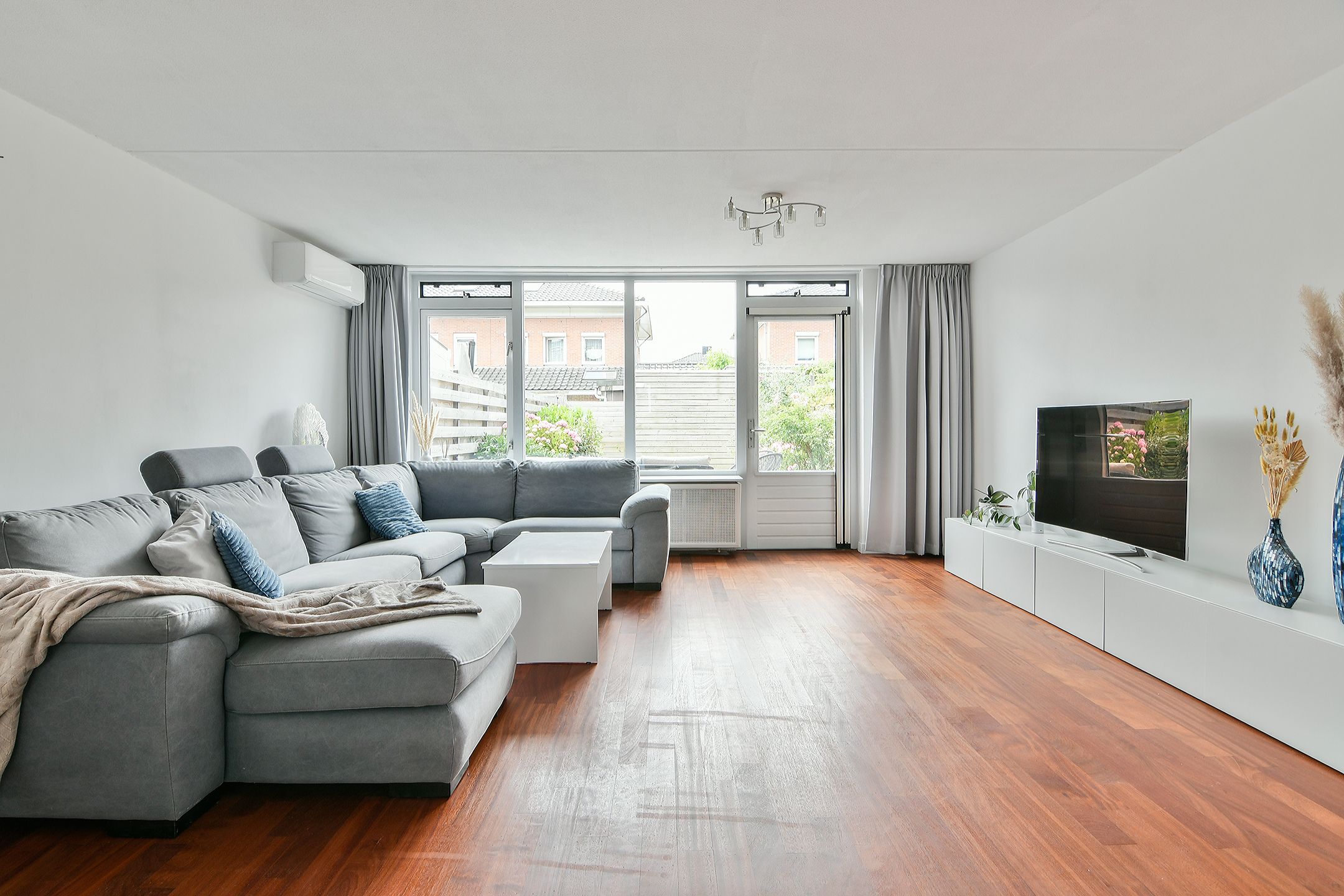 Foto 9 van Manegelaan 71