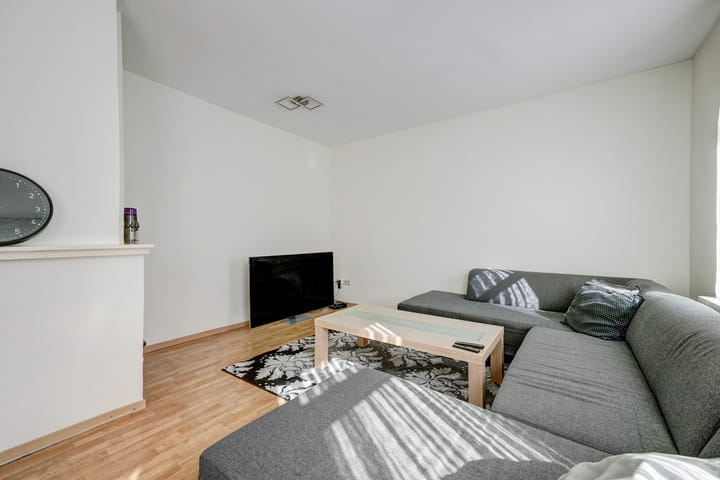 Foto 5 van De la Reyweg 595