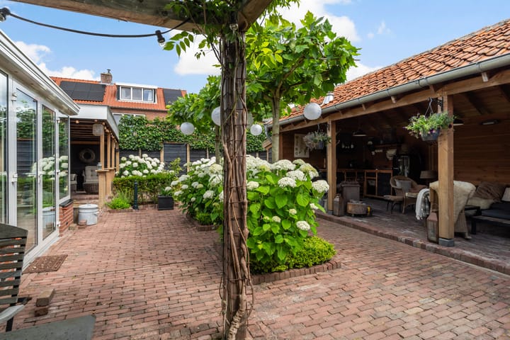 Foto 42 van Waalstraat 1