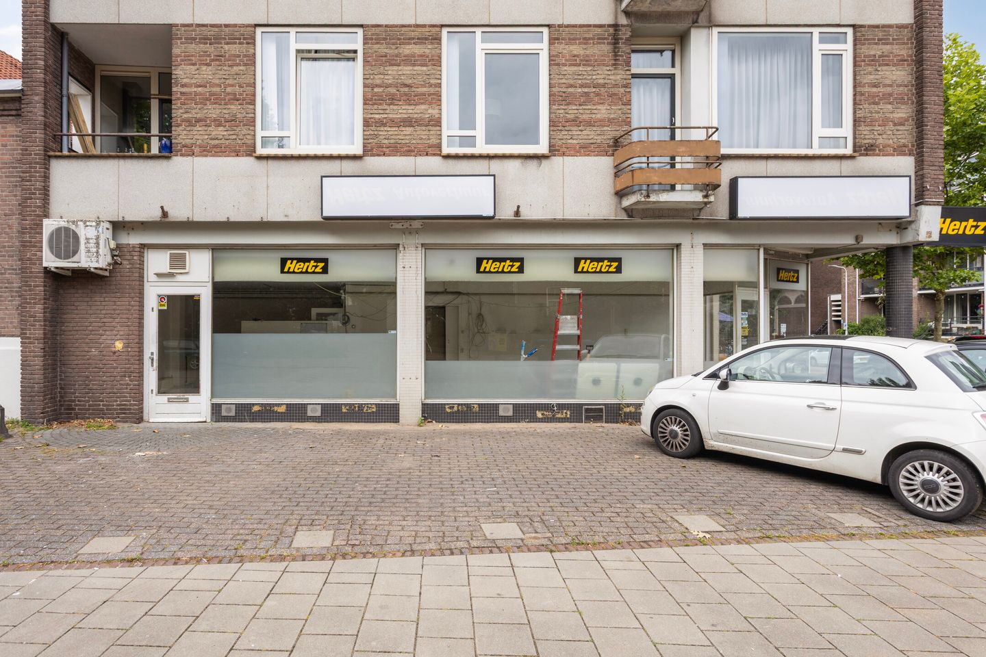 View photo 2 of Prins Hendrikstraat 30