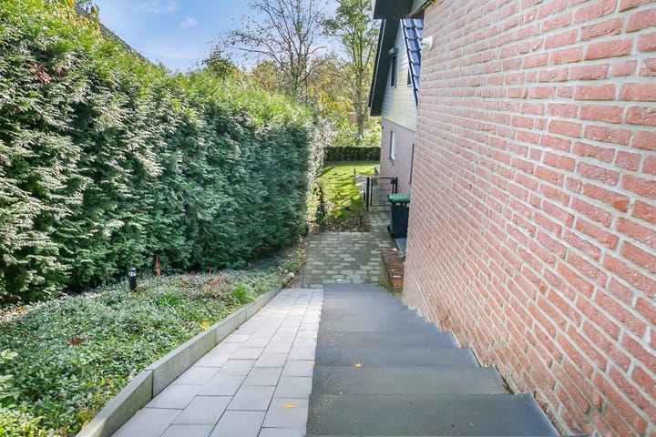 Photo 4 of Burg. Snijdersstraat 17