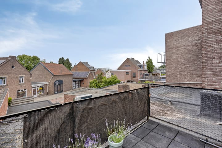 Photo 5 of Spoorstraat 27-A