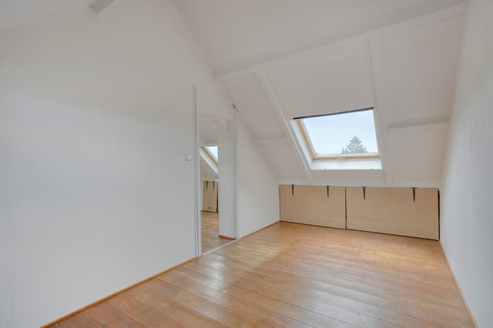 Photo 9 of Spoorstraat 27-A