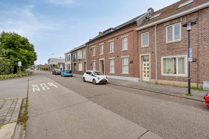 Photo 10 of Spoorstraat 27-A