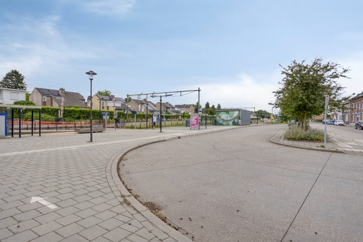 Photo 24 of Spoorstraat 27-A