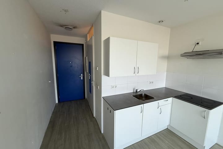 Foto 11 van August Allebéplein 880