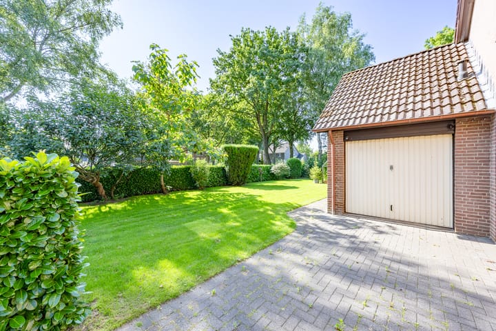 Photo 33 of Lijsterstraat 1