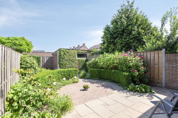 Foto 2 van de Genestetplantsoen 20