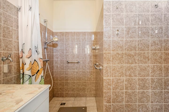 Photo 25 of Raaphorstlaan 18-B