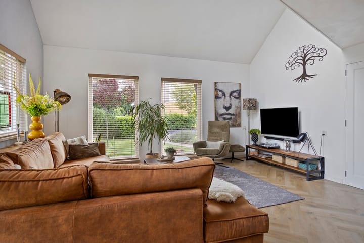 Foto 14 van Milhoes 2