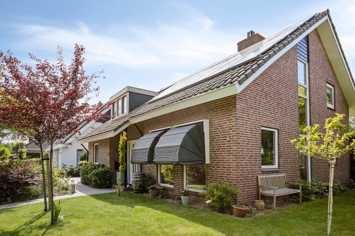 Foto 58 van Milhoes 2