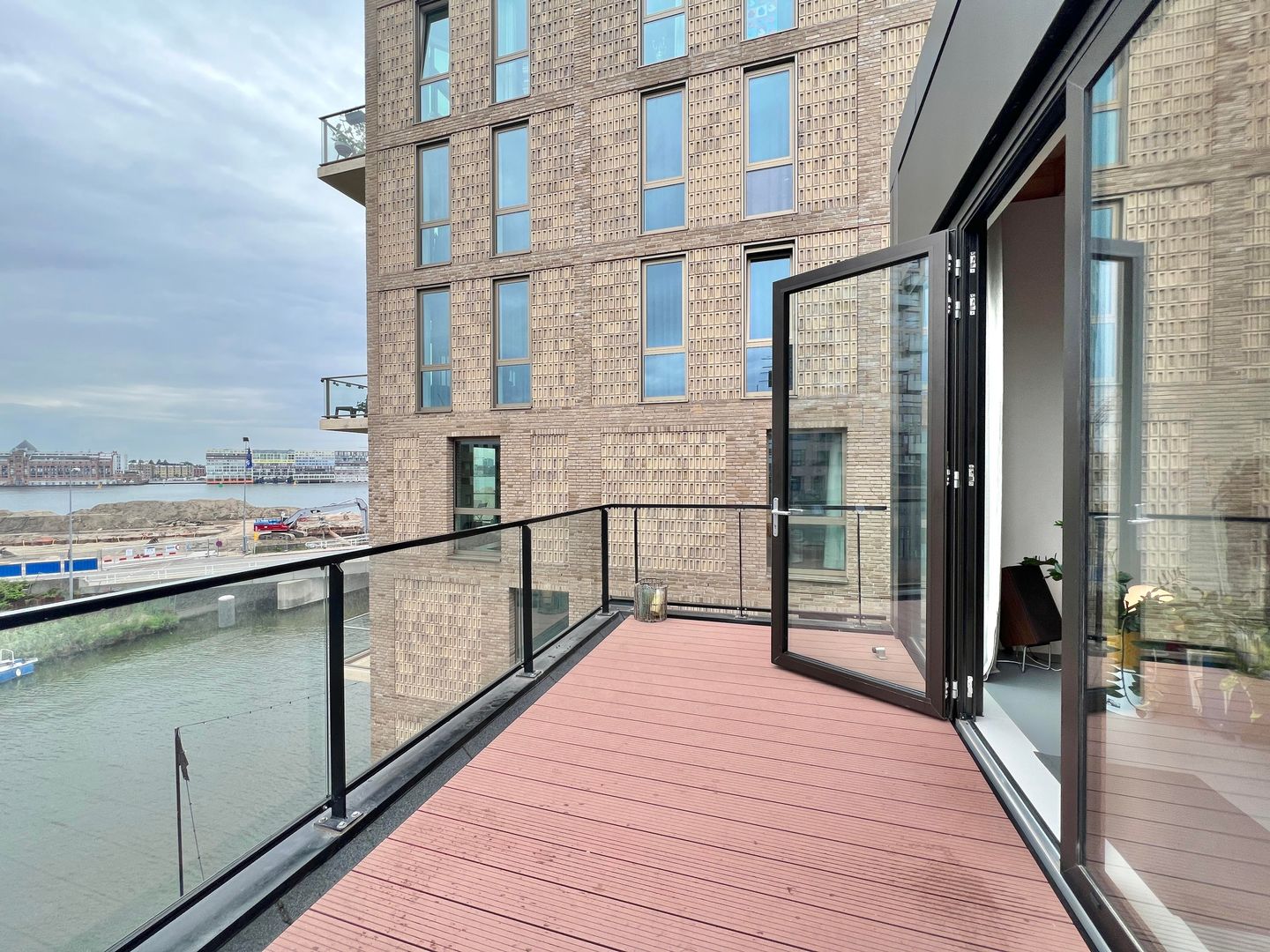 Foto 5 van Leen Jongewaardkade 1