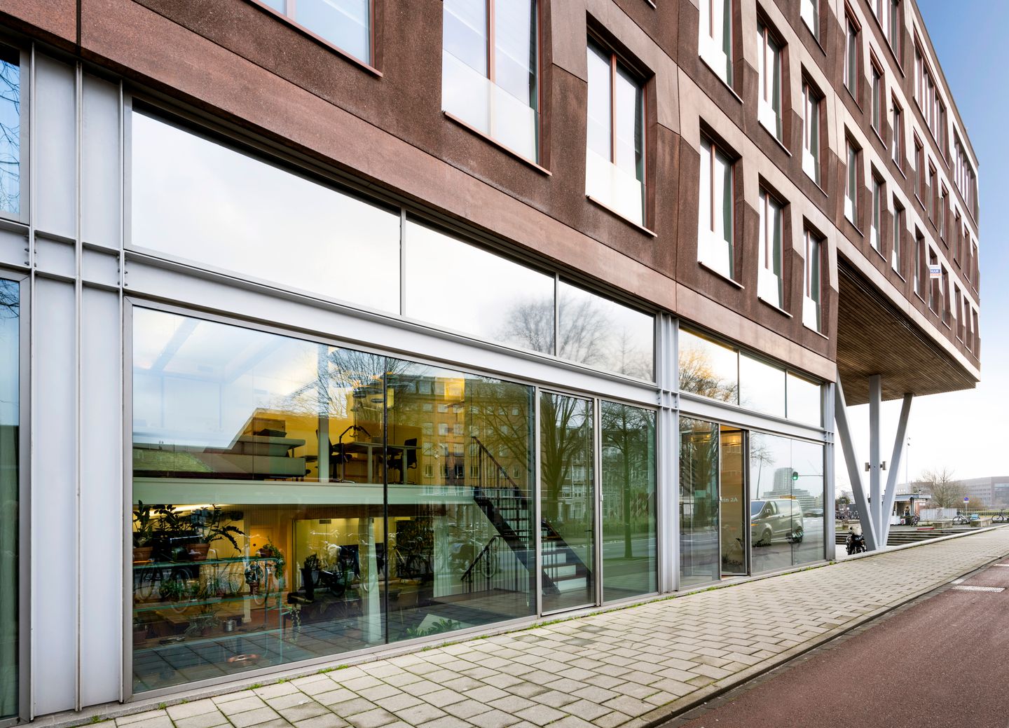 Bekijk foto 2 van Barentszplein 2-B