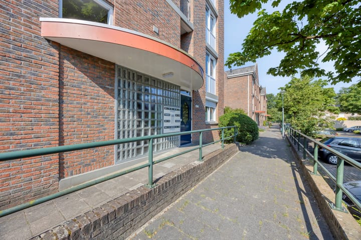 Foto 39 van Aletta Jacobslaan 64