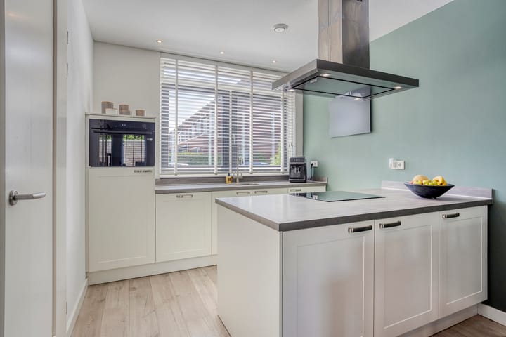 Foto 4 van Merensteinplein 2