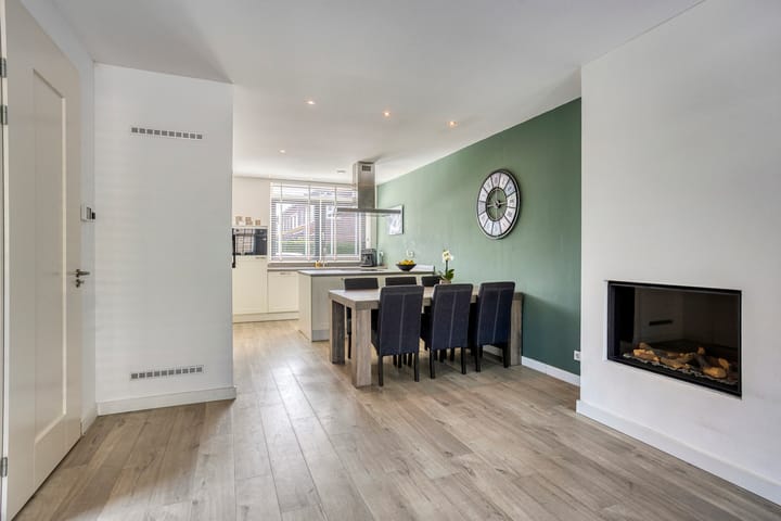 Foto 11 van Merensteinplein 2