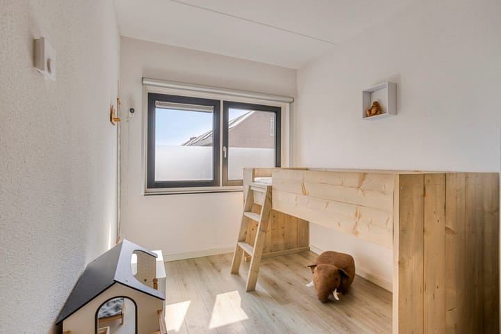 Foto 19 van Merensteinplein 2