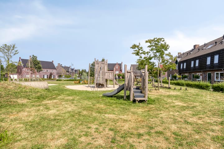 Foto 31 van Merensteinplein 2