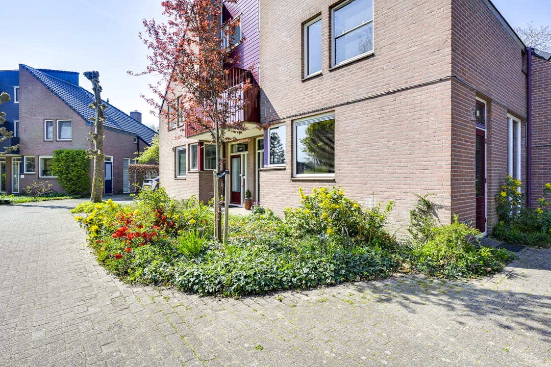 Photo 71 of Vuurvliegweide 8
