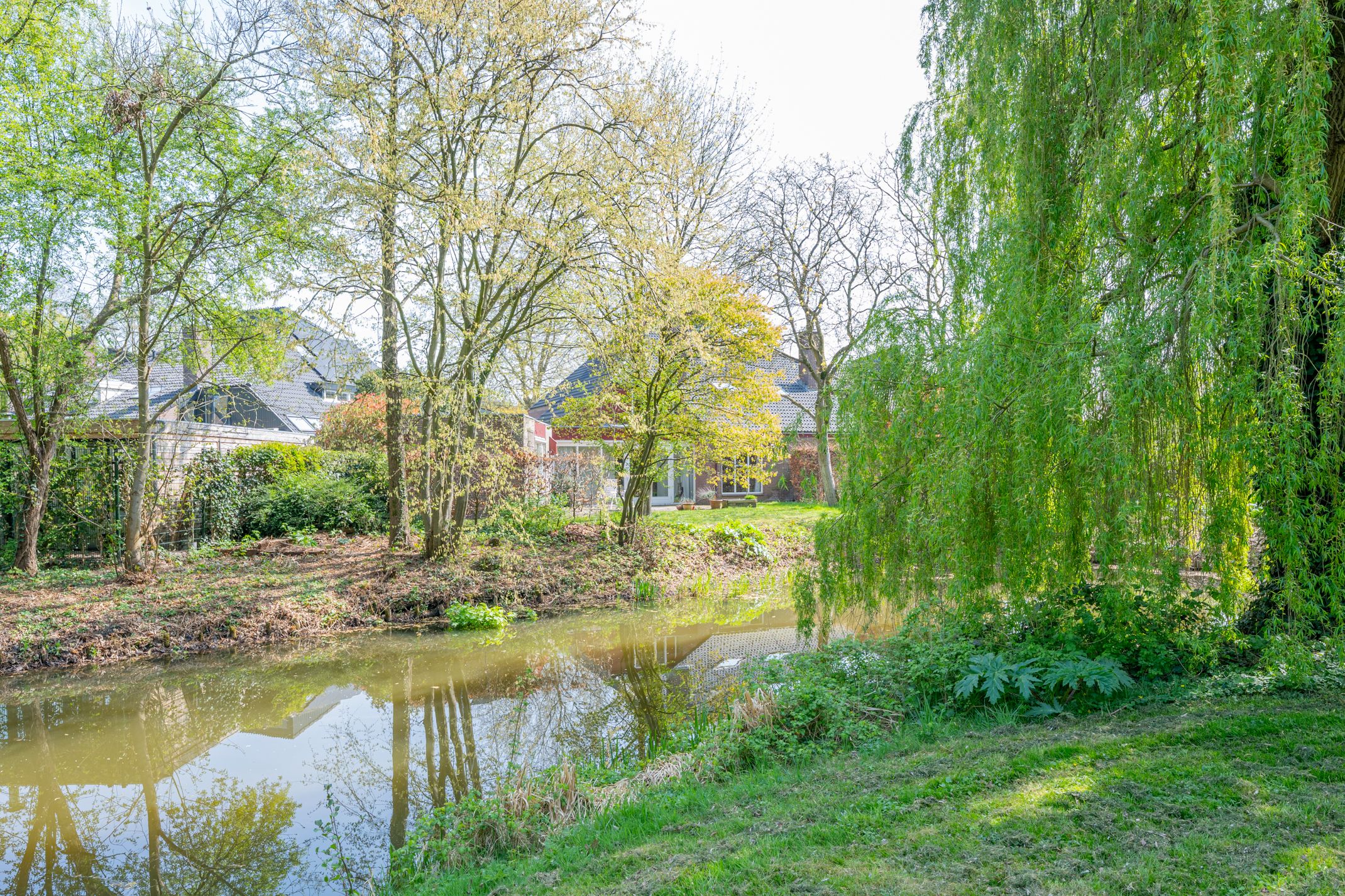Photo 84 of Vuurvliegweide 8