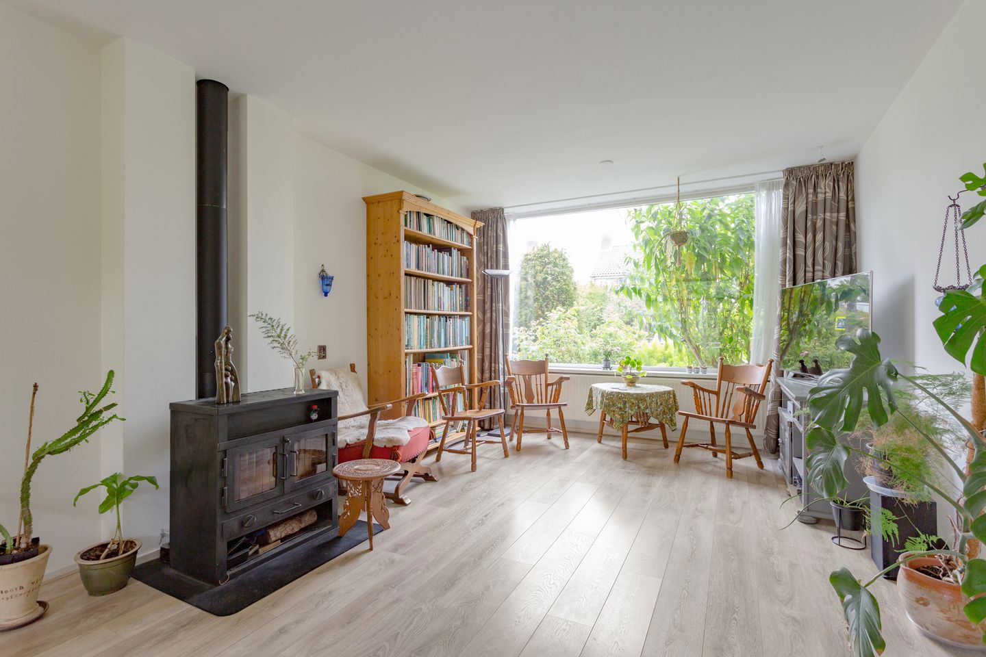 Foto 4 van Kamerlingh Onneslaan 80