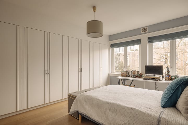 Foto 19 van J.J. Viottastraat 12