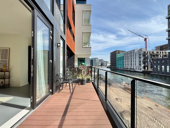 Photo 3 of Albert Molhof 2-A