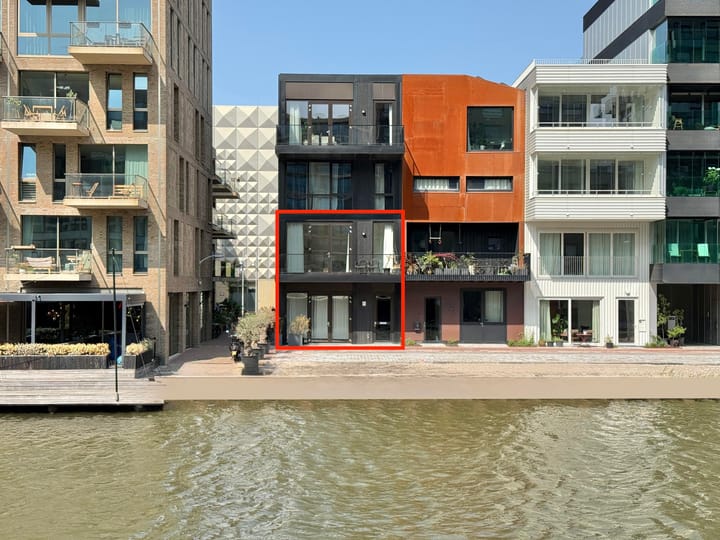 Photo 2 of Albert Molhof 2-A