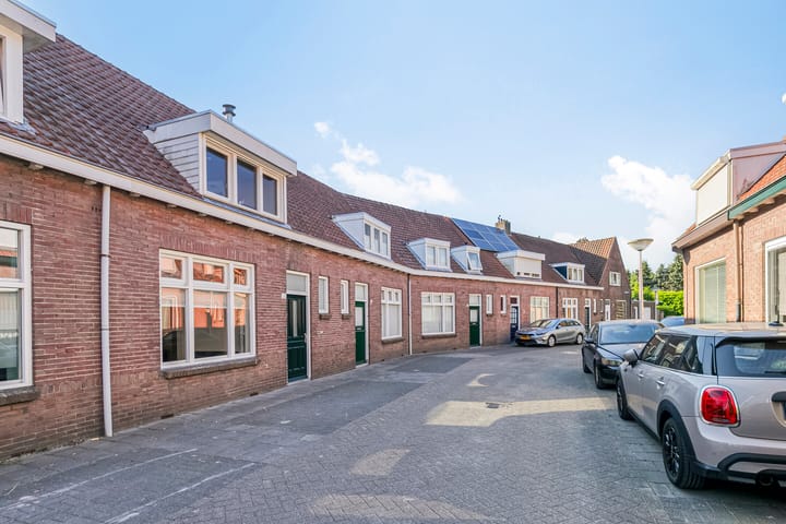 Foto 33 van Condensatorstraat 7