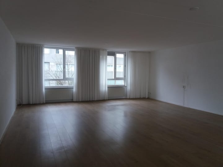 Photo 5 of Wilhelminastraat 12-10