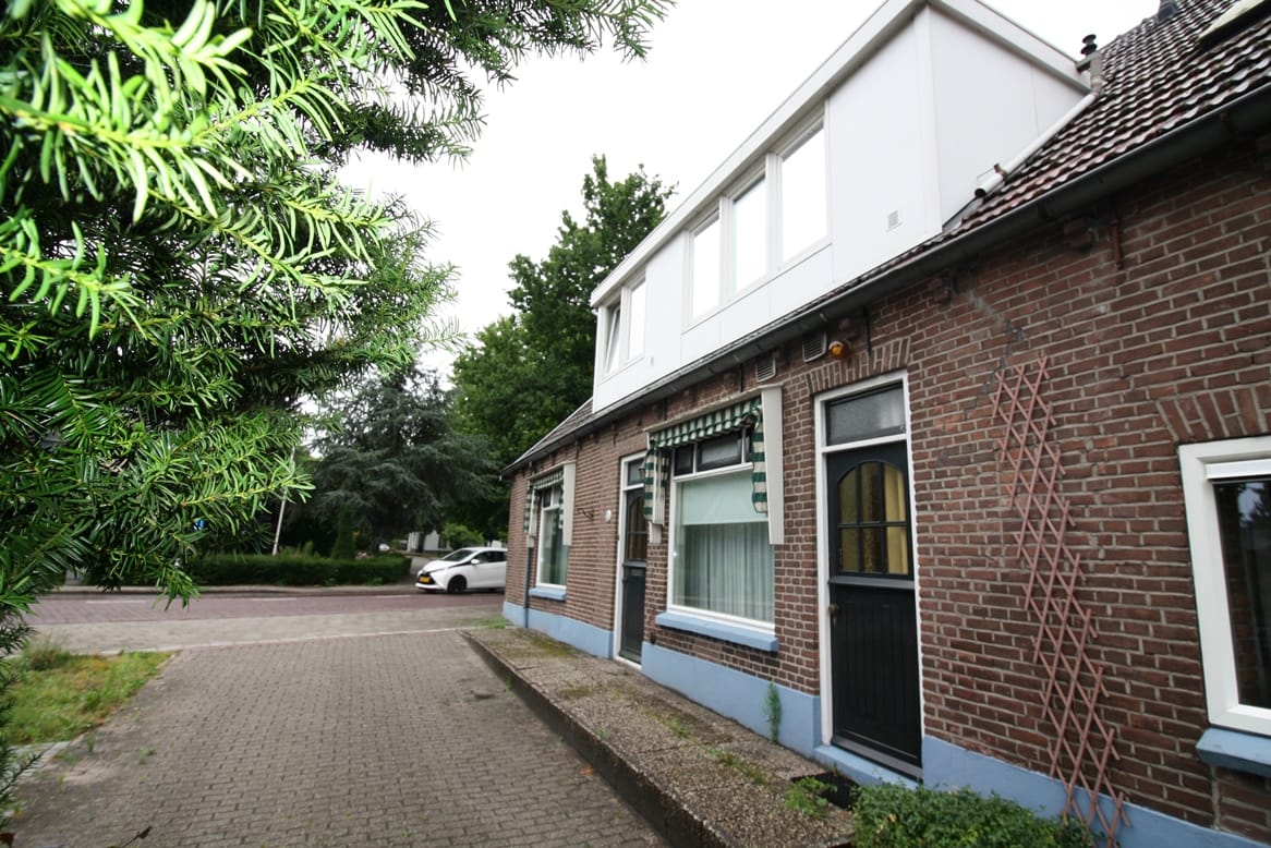 Photo 20 of Oosteinde 14