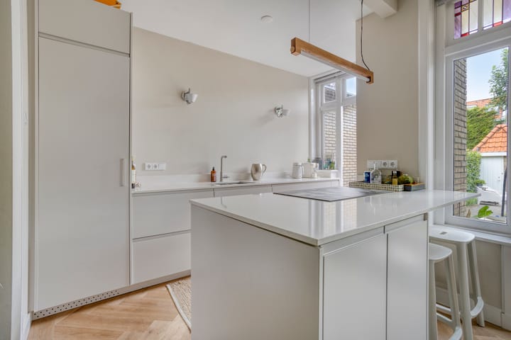 Foto 16 van Ernst Casimirlaan 81