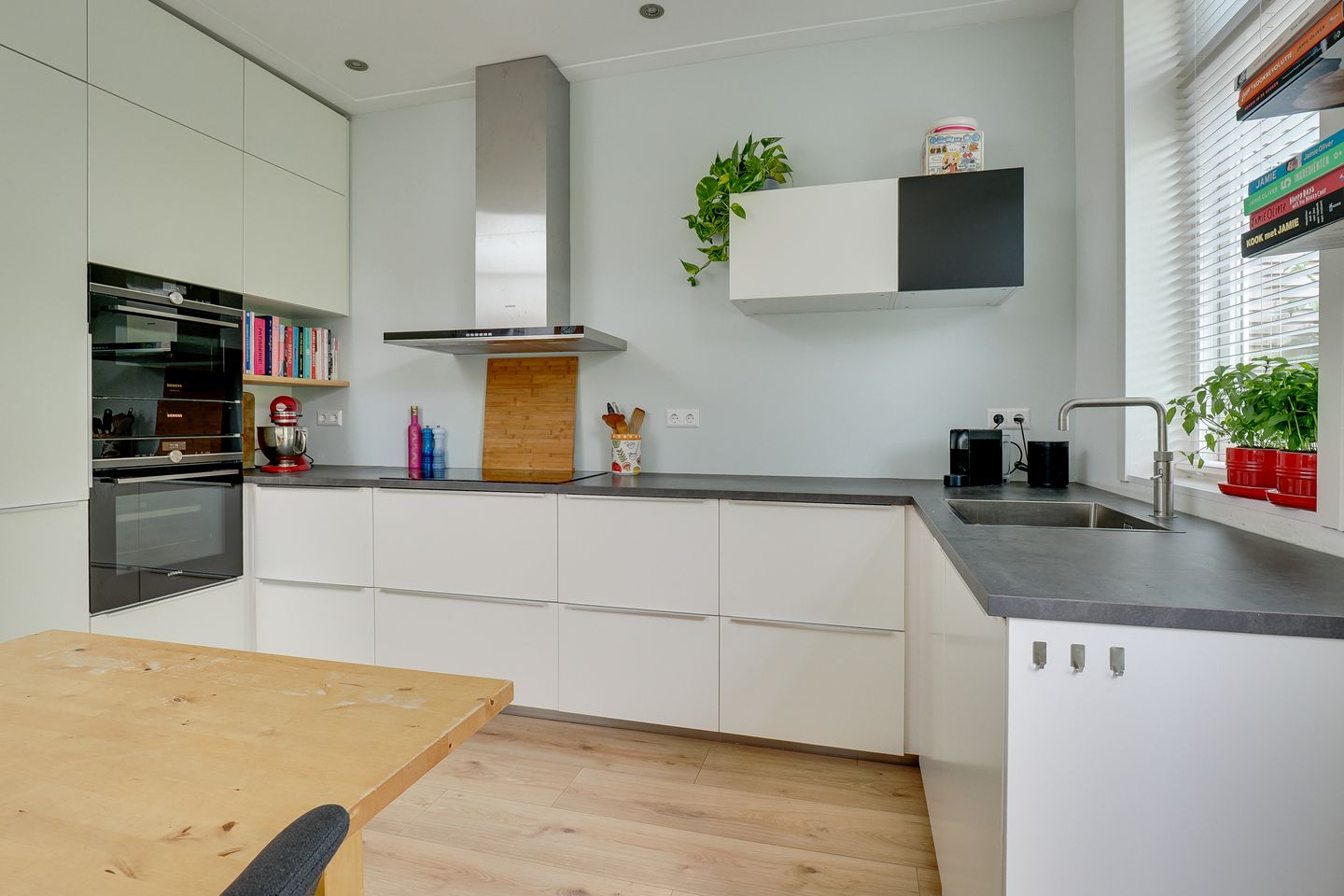 Foto 19 van Jekerstraat 60