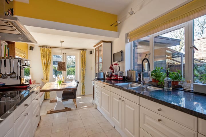 Photo 10 of Bloemcamplaan 22