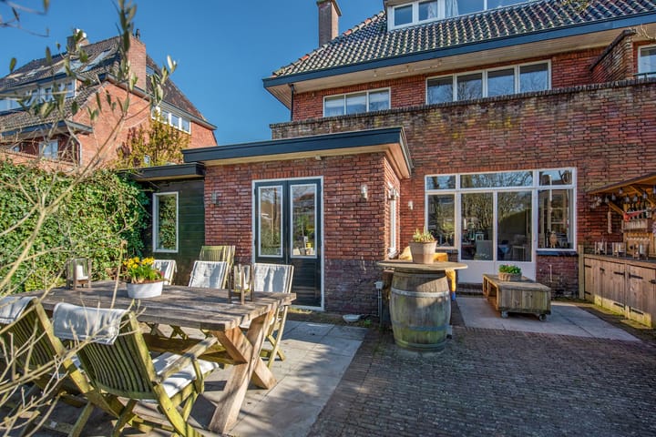 Photo 13 of Bloemcamplaan 22