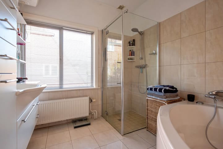 Photo 24 of Bloemcamplaan 22