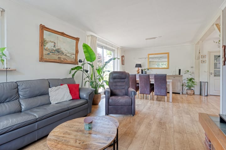 Foto 16 van Stationsweg 15