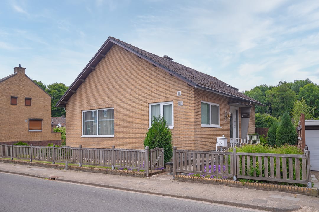 Foto 1 van Hulserstraat 7