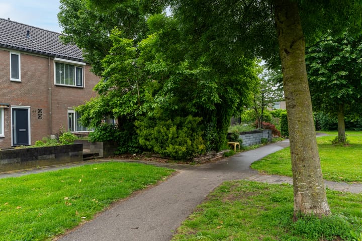 Foto 2 van Merweplein 39