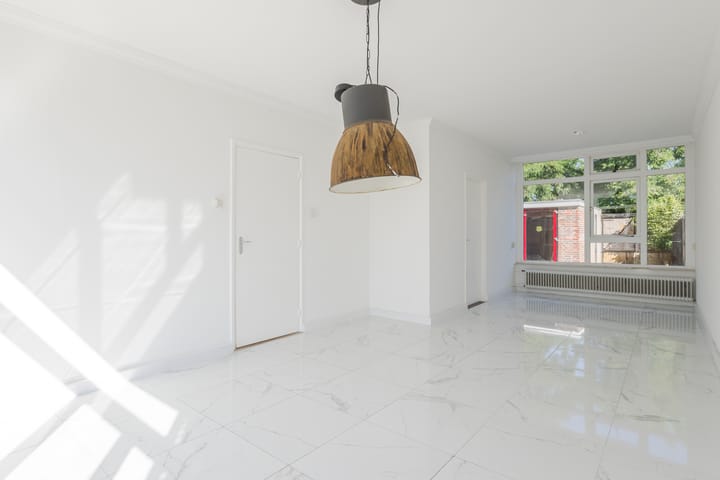 Foto 5 van Van Anrooijstraat 21