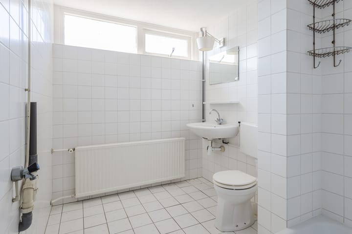 Foto 15 van Van Anrooijstraat 21