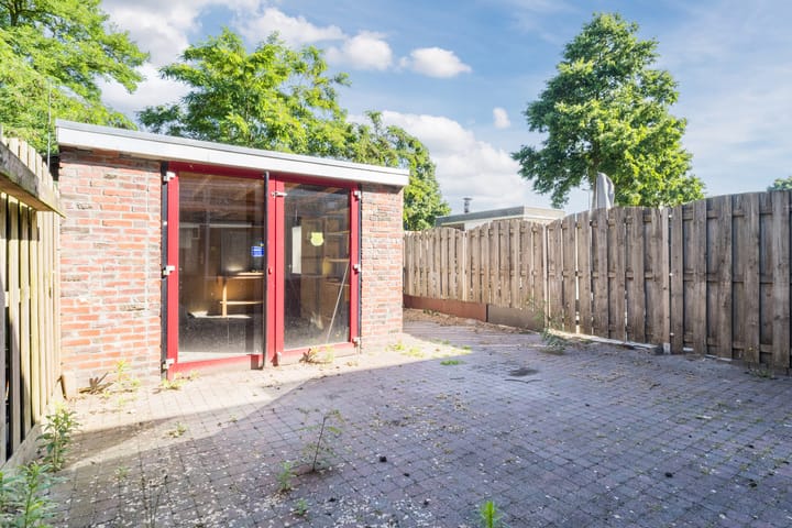 Foto 23 van Van Anrooijstraat 21