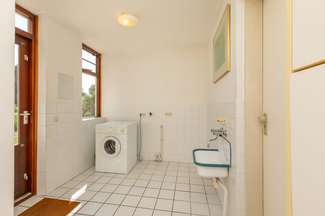 Photo 16 of Westerscheldelaan 1