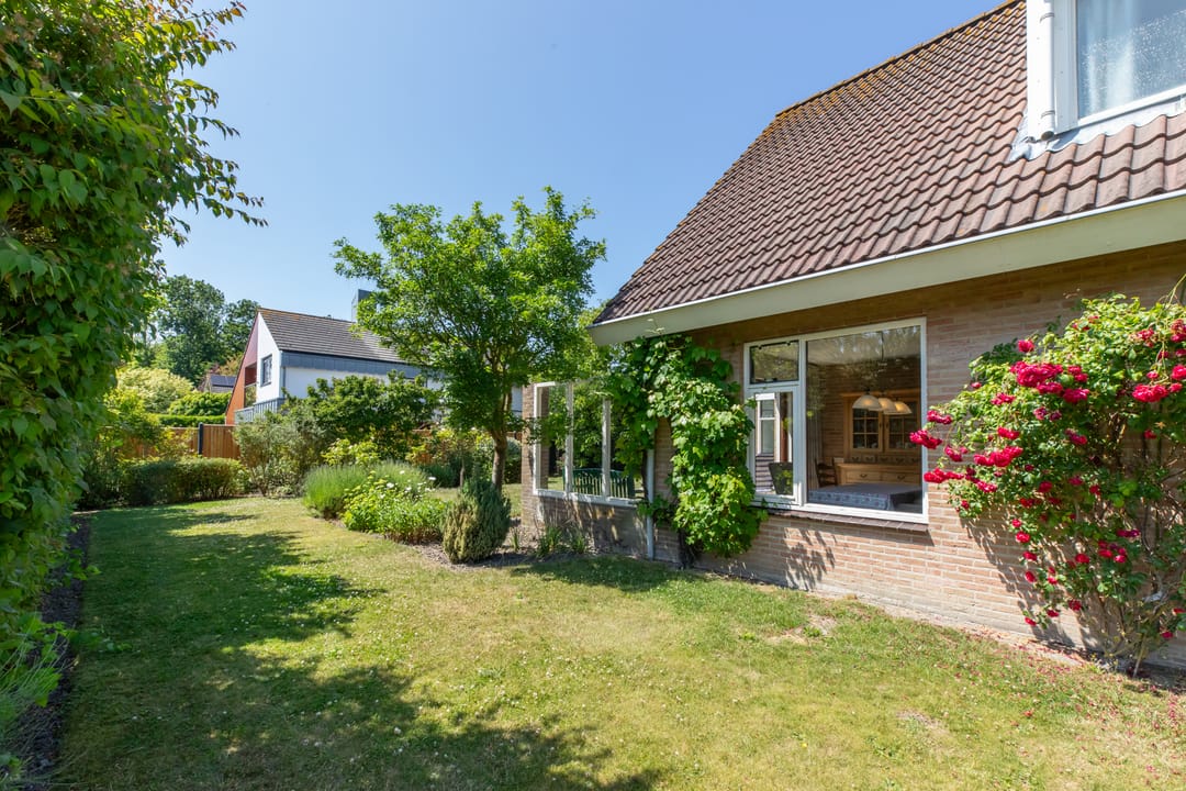 Photo 38 of Westerscheldelaan 1