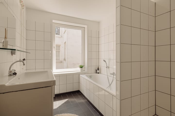 Foto 18 van Barentszstraat 331