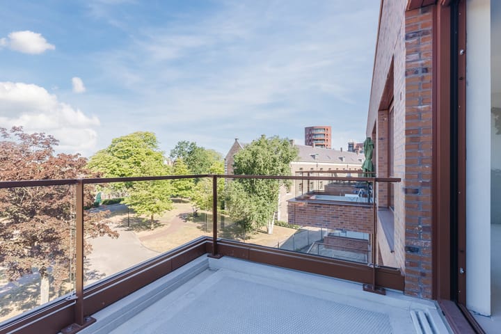 Foto 12 van Isabellastraat 48